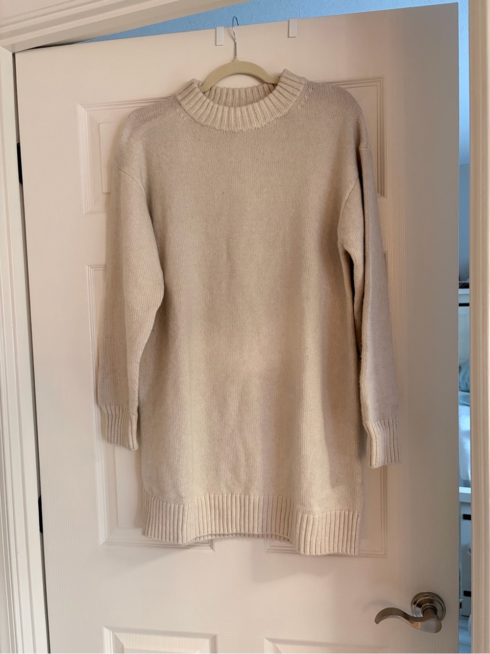 H&M Neutral Ribbed Crewneck Sweater in Light Taupe